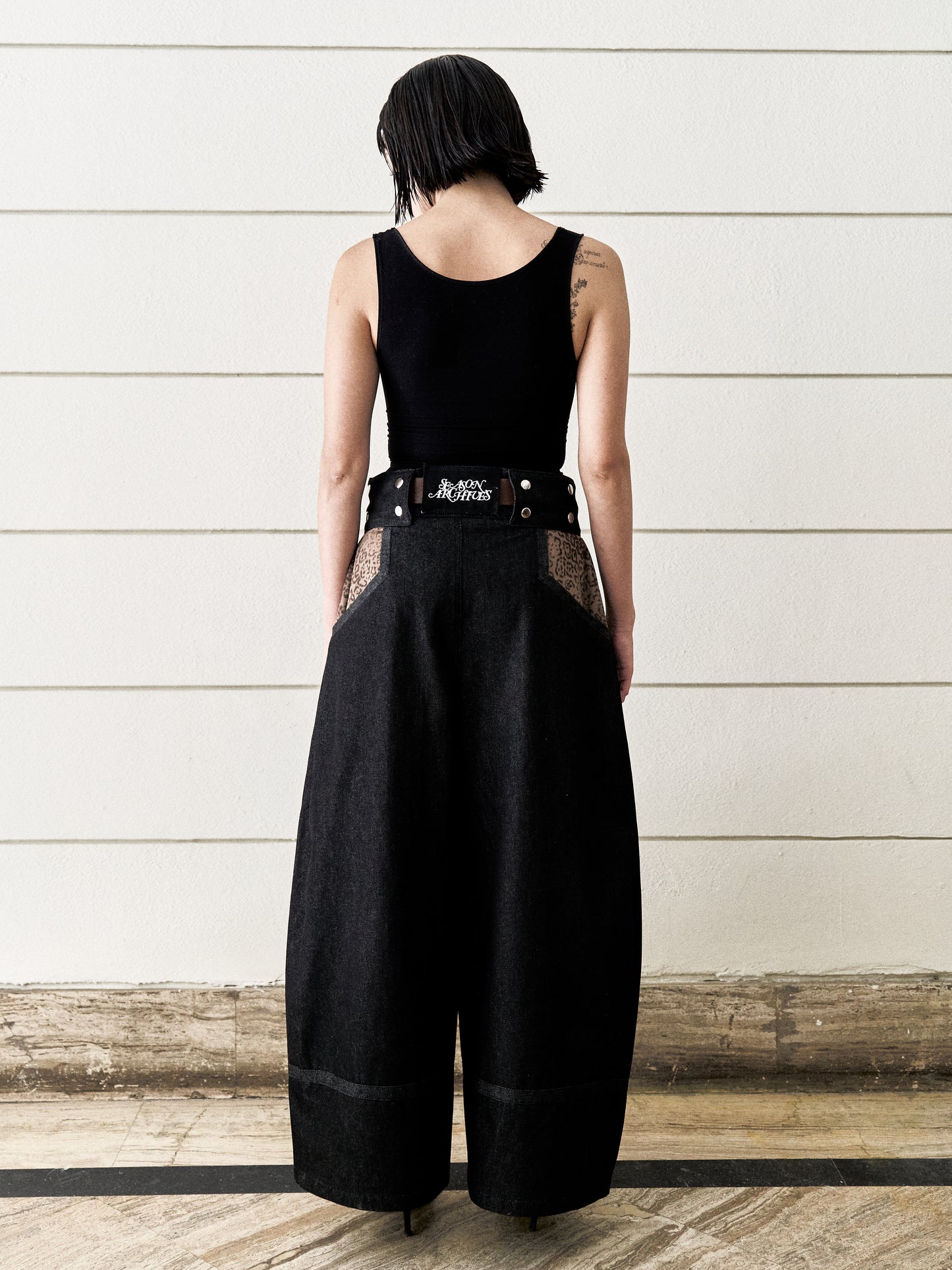 MUZZLE JEANS